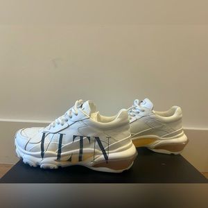 Valentino Sneakers (chunky)